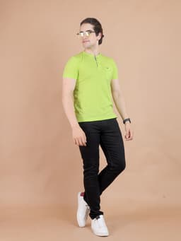 BASIC HENLEY NECK HALF SLEEVE - NEONGREEN