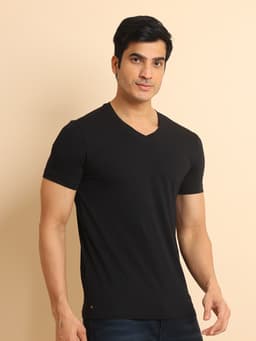 BASIC STRETCHABLE V NECK HALF SLEEVE - BLACK