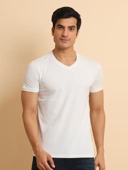 BASIC STRETCHABLE V NECK HALF SLEEVE - OFFWHITE