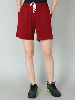 WOMEN'S REGULAR FIT SHORTS WITH SIDE POCKET - MAROON