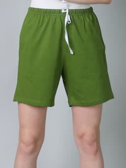 WOMEN'S REGULAR FIT SHORTS WITH SIDE POCKET - OLIVE