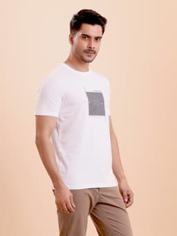 FASHION PRINTED REGULAR FIT PREMIUM ROUND NECK HALF SLEEVE T-SHIRT